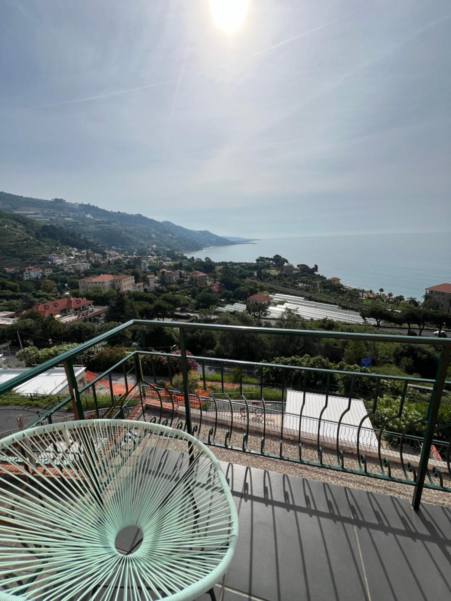 Agriturismo Un Mare Di Fiori Vila Ventimiglia Exterior foto